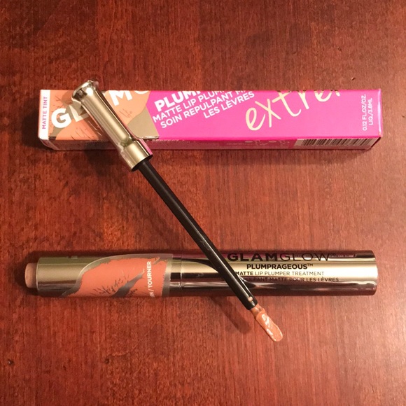 💗 GlamGlow PlumpRageous Lip Plumper NEW!!! - Picture 5 of 8